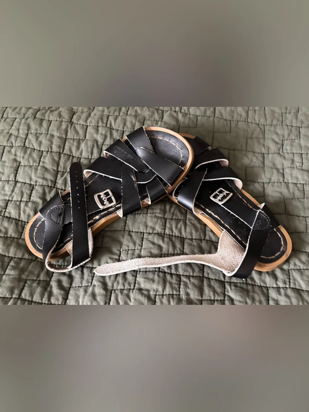 Kids black saltwater sandals; size 13